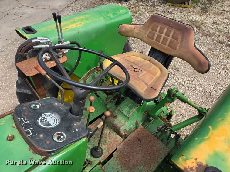 image for item EQ4069 John Deere 2840 tractor
