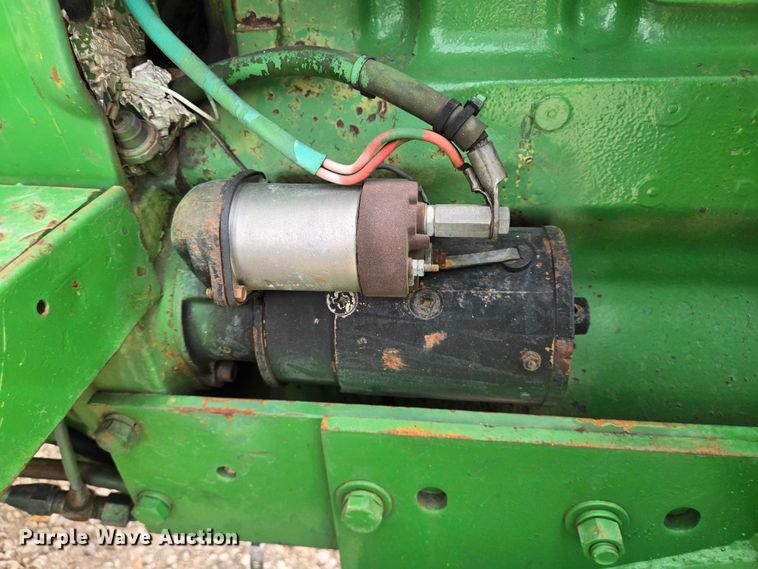 image for item EQ4069 John Deere 2840 tractor