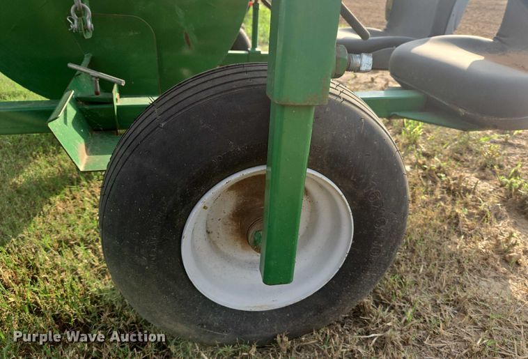 image for item EQ4076 Rain-Flo 1200 vegetable transplanter