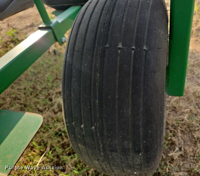 image for item EQ4076 Rain-Flo 1200 vegetable transplanter