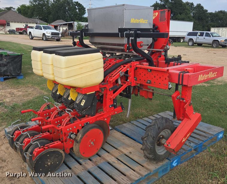 image for item EQ4077 MaterMacc planter