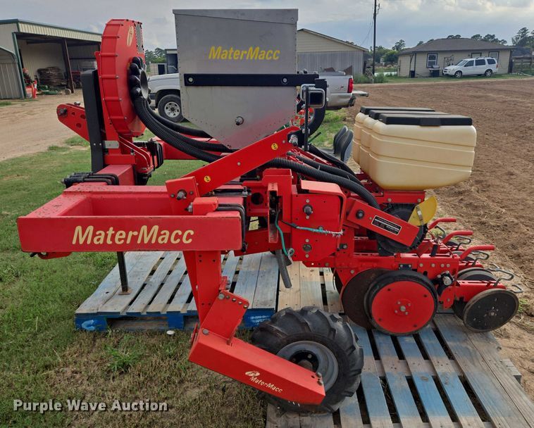 image for item EQ4077 MaterMacc planter