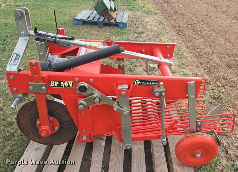 image for item EQ4080 2014 Checchi & Magli SP50V potato digger