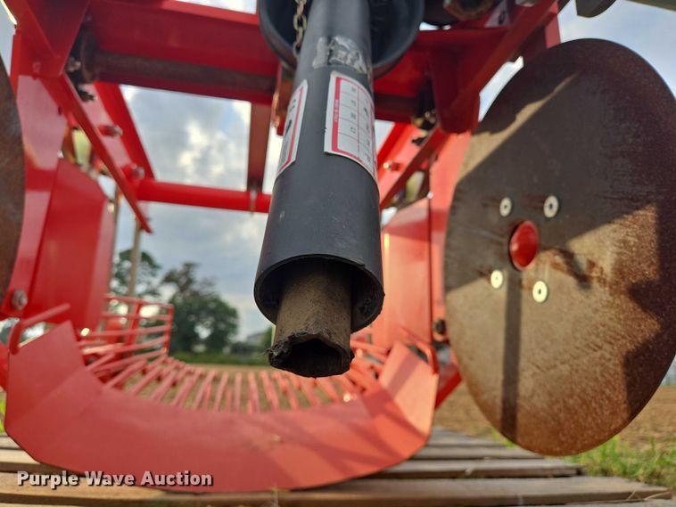 image for item EQ4080 2014 Checchi & Magli SP50V potato digger