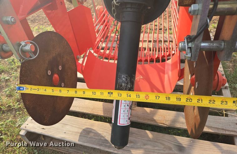 image for item EQ4080 2014 Checchi & Magli SP50V potato digger