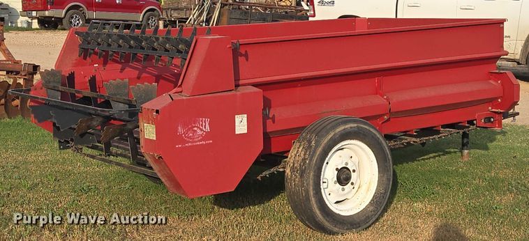 image for item EQ4081 Milcreek manure spreader