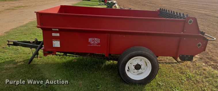image for item EQ4081 Milcreek manure spreader