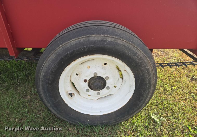 image for item EQ4081 Milcreek manure spreader