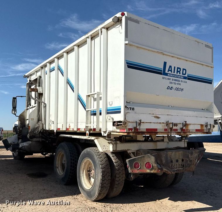 image for item EQ4588 2013 International 7400 feed delivery truck