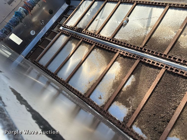 image for item EQ4588 2013 International 7400 feed delivery truck