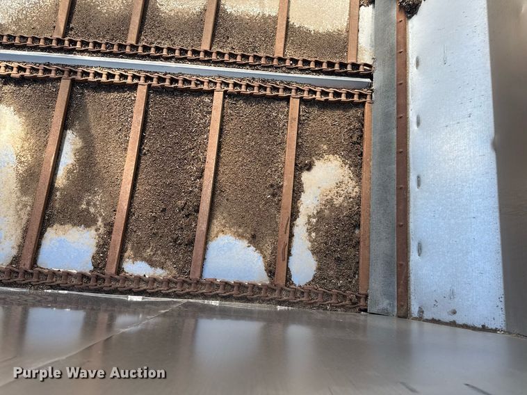 image for item EQ4588 2013 International 7400 feed delivery truck