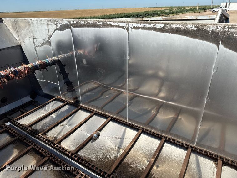 image for item EQ4588 2013 International 7400 feed delivery truck