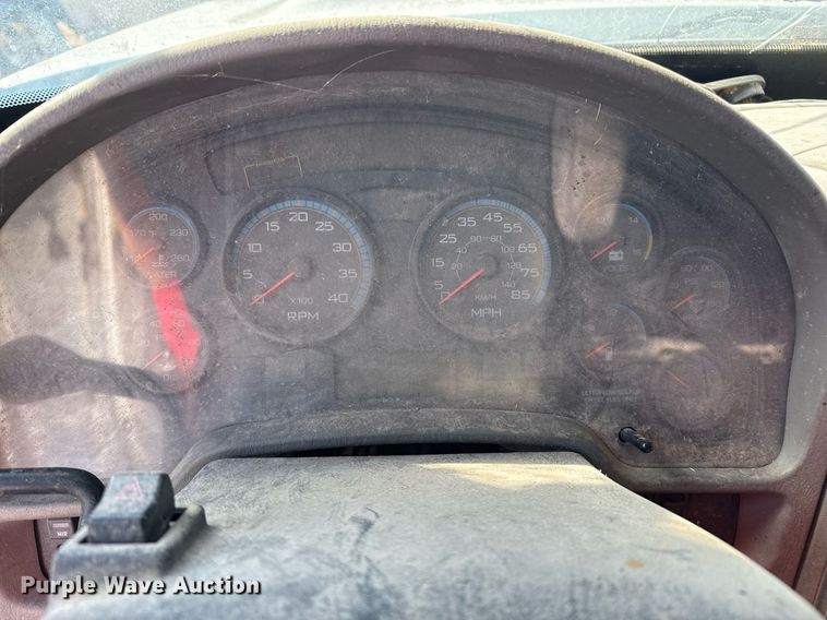 image for item EQ4588 2013 International 7400 feed delivery truck