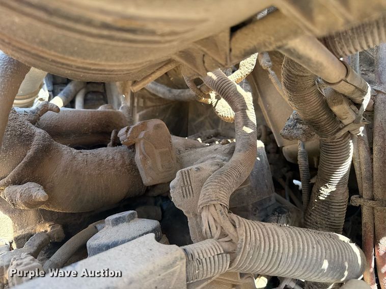 image for item EQ4588 2013 International 7400 feed delivery truck