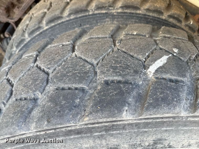 image for item EQ4588 2013 International 7400 feed delivery truck