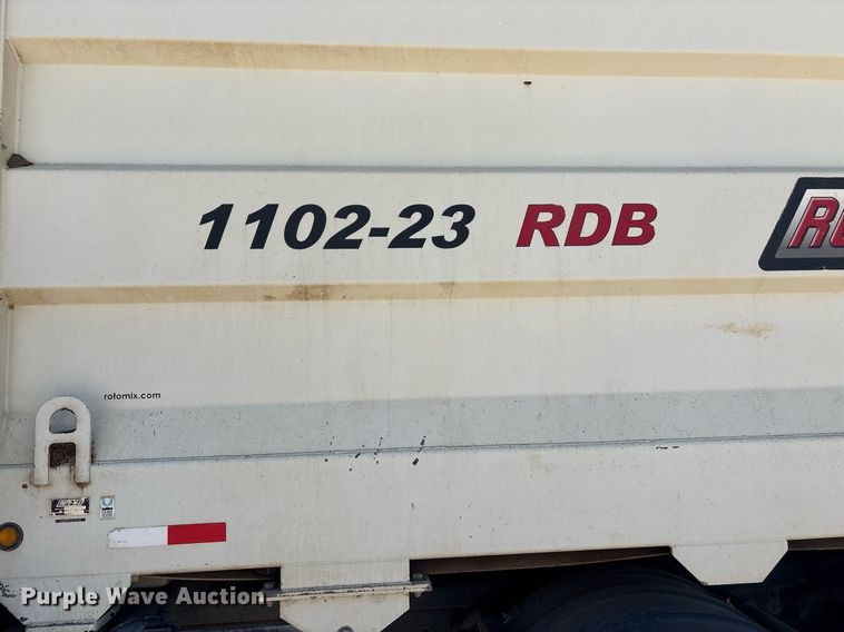 image for item EQ4590 2020 International HV607 feed delivery truck