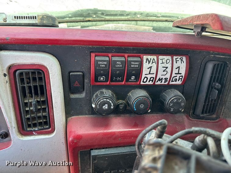 image for item EQ4590 2020 International HV607 feed delivery truck