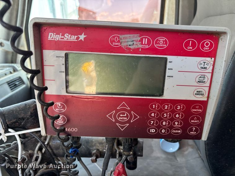 image for item EQ4590 2020 International HV607 feed delivery truck