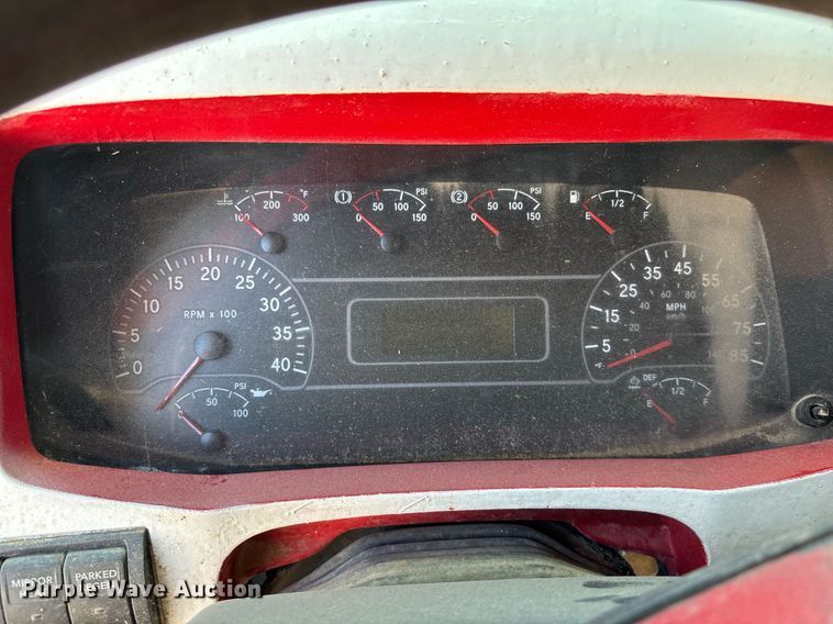 image for item EQ4590 2020 International HV607 feed delivery truck