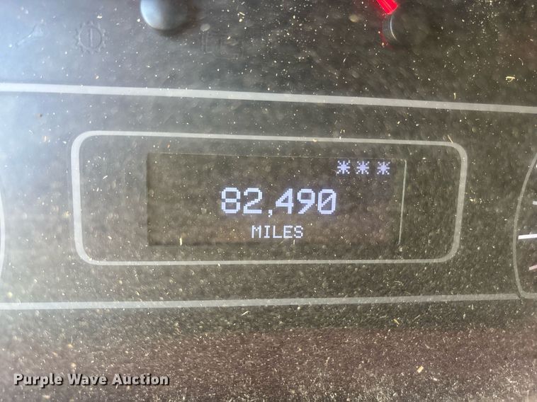 image for item EQ4590 2020 International HV607 feed delivery truck