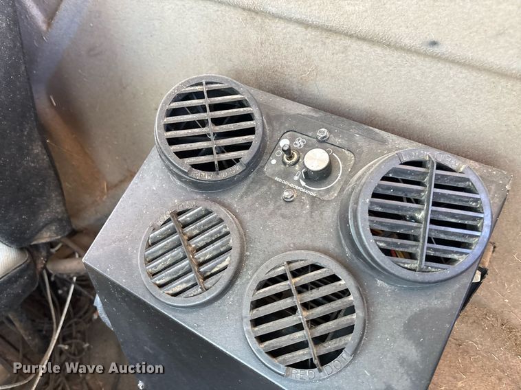 image for item EQ4590 2020 International HV607 feed delivery truck