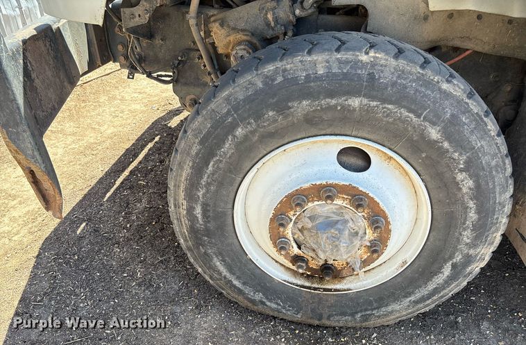 image for item EQ4590 2020 International HV607 feed delivery truck