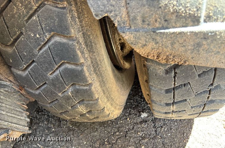 image for item EQ4590 2020 International HV607 feed delivery truck