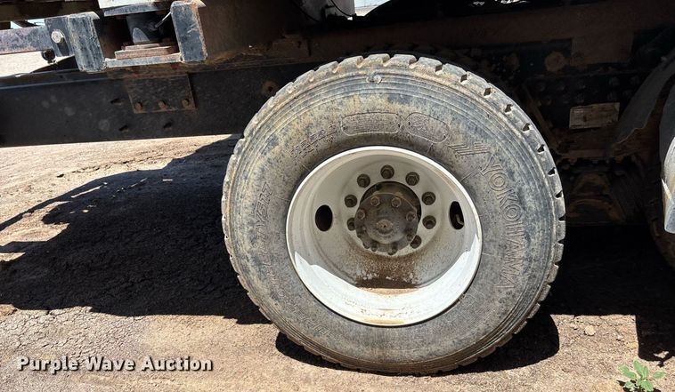 image for item EQ4590 2020 International HV607 feed delivery truck