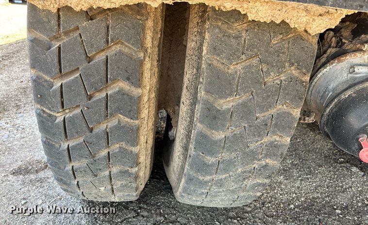 image for item EQ4590 2020 International HV607 feed delivery truck