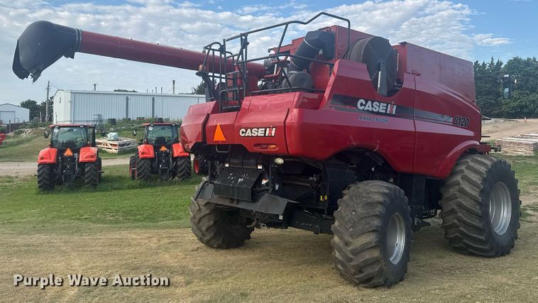 image for item ER2136 2010 Case IH 8120 combine