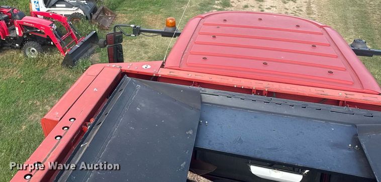 image for item ER2136 2010 Case IH 8120 combine