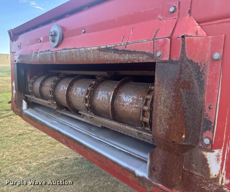 image for item ER2136 2010 Case IH 8120 combine