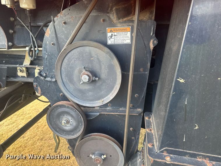 image for item ER2136 2010 Case IH 8120 combine