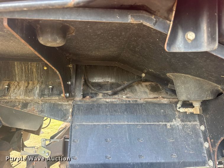 image for item ER2136 2010 Case IH 8120 combine