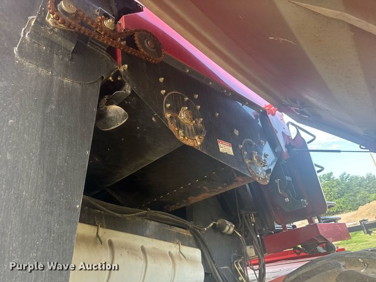 image for item ER2136 2010 Case IH 8120 combine