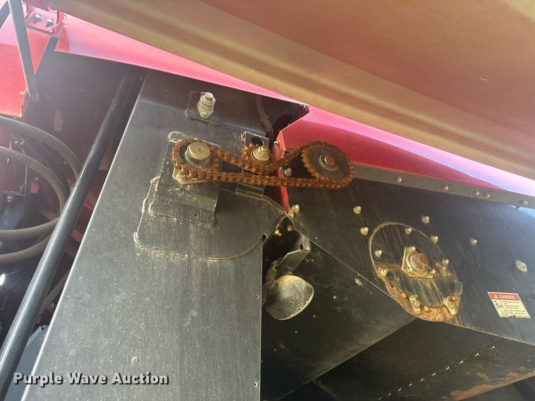 image for item ER2136 2010 Case IH 8120 combine