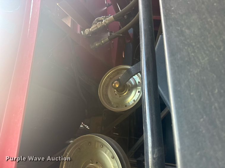 image for item ER2136 2010 Case IH 8120 combine