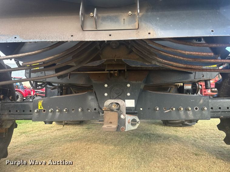 image for item ER2136 2010 Case IH 8120 combine