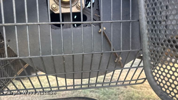 image for item ER2136 2010 Case IH 8120 combine