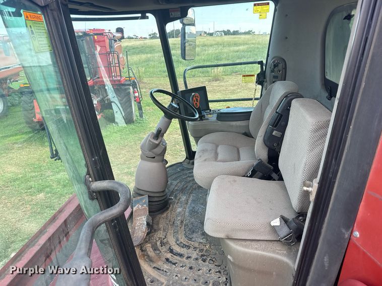 image for item ER2136 2010 Case IH 8120 combine