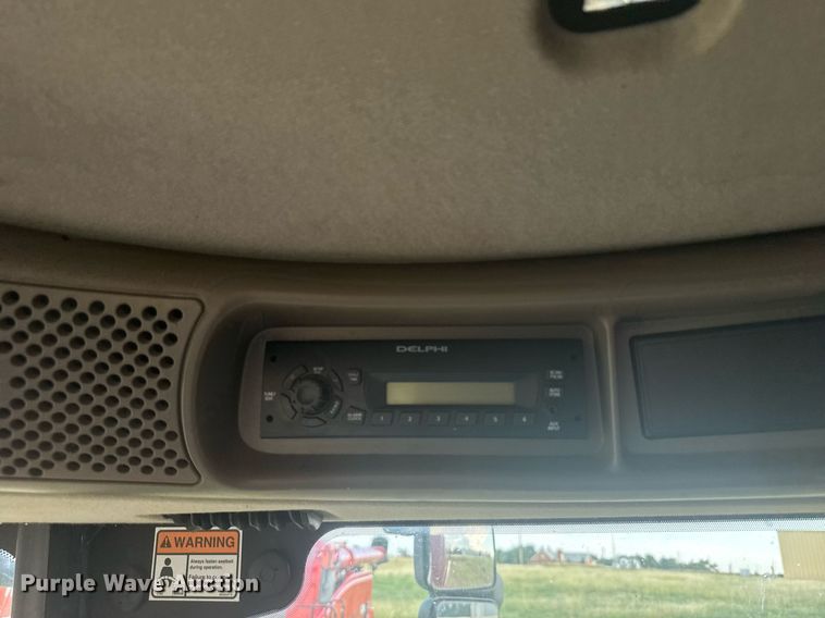 image for item ER2136 2010 Case IH 8120 combine