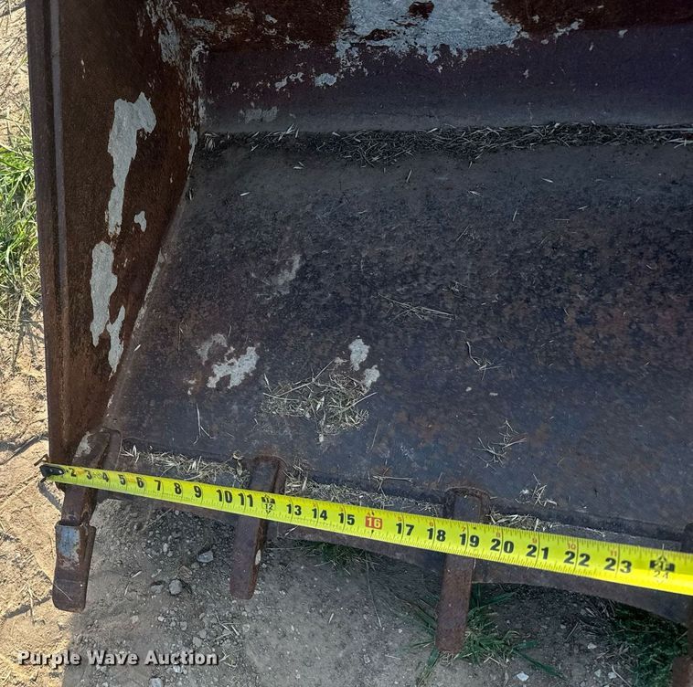 image for item ER2137 1995 Bobcat 773 skid steer loader