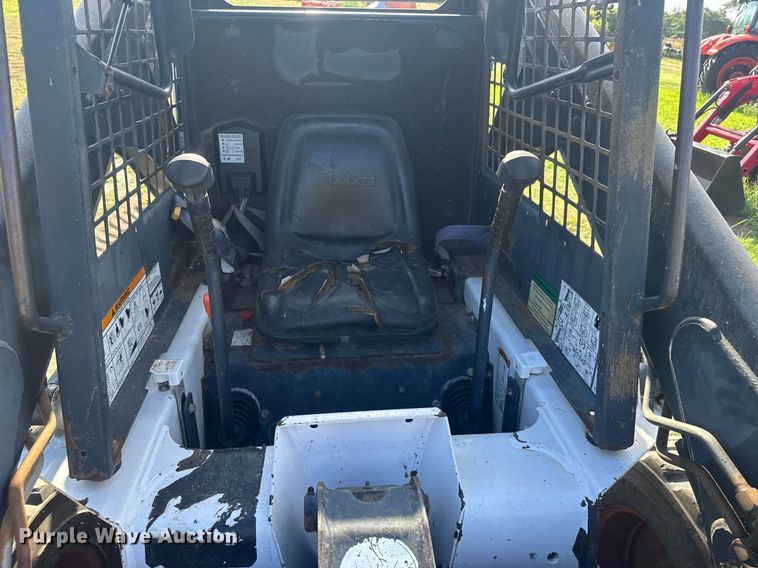 image for item ER2137 1995 Bobcat 773 skid steer loader
