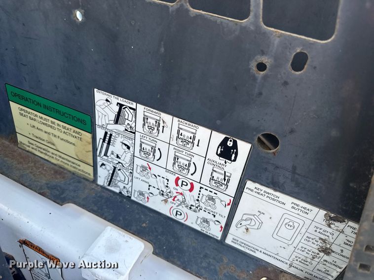 image for item ER2137 1995 Bobcat 773 skid steer loader