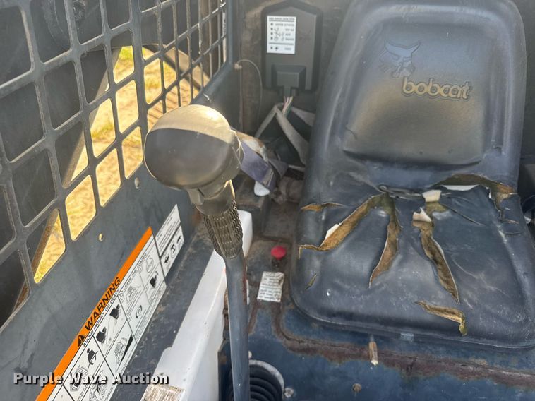 image for item ER2137 1995 Bobcat 773 skid steer loader