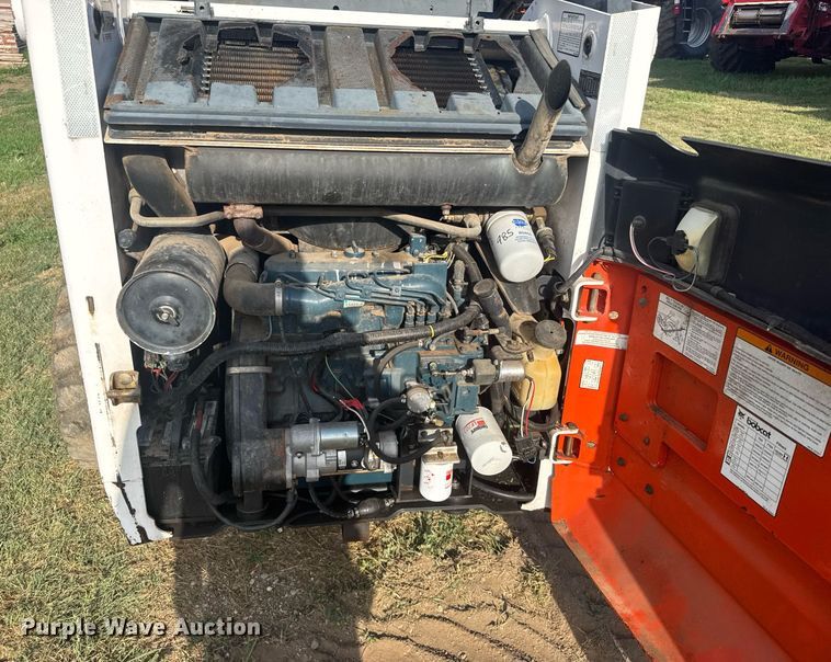 image for item ER2137 1995 Bobcat 773 skid steer loader