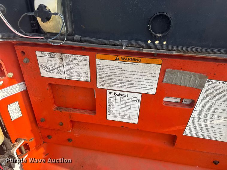 image for item ER2137 1995 Bobcat 773 skid steer loader