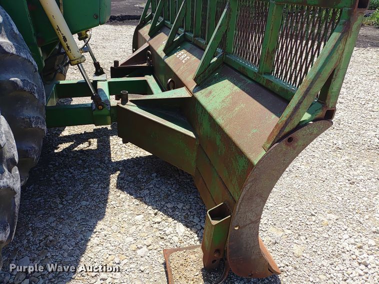 image for item ER2158 1985 John Deere 8650 4WD tractor