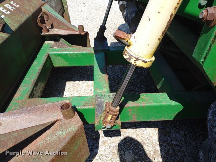 image for item ER2158 1985 John Deere 8650 4WD tractor