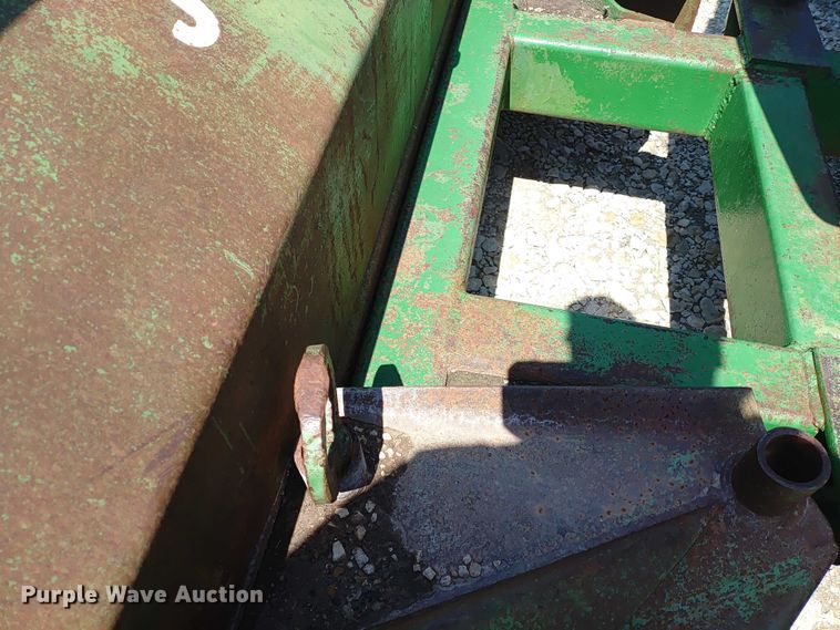 image for item ER2158 1985 John Deere 8650 4WD tractor